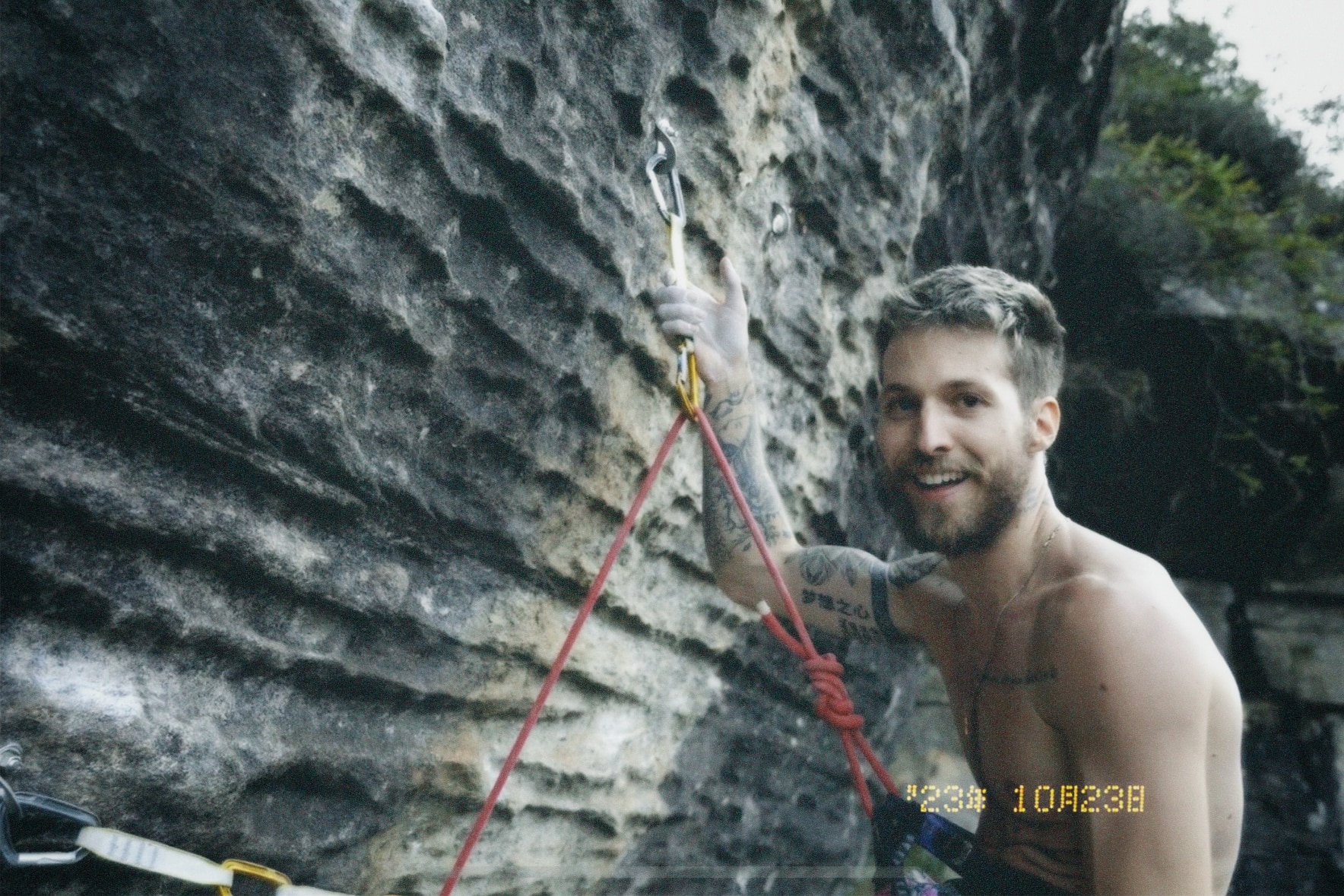 Atleta profissional de escalada Felipe Camargo